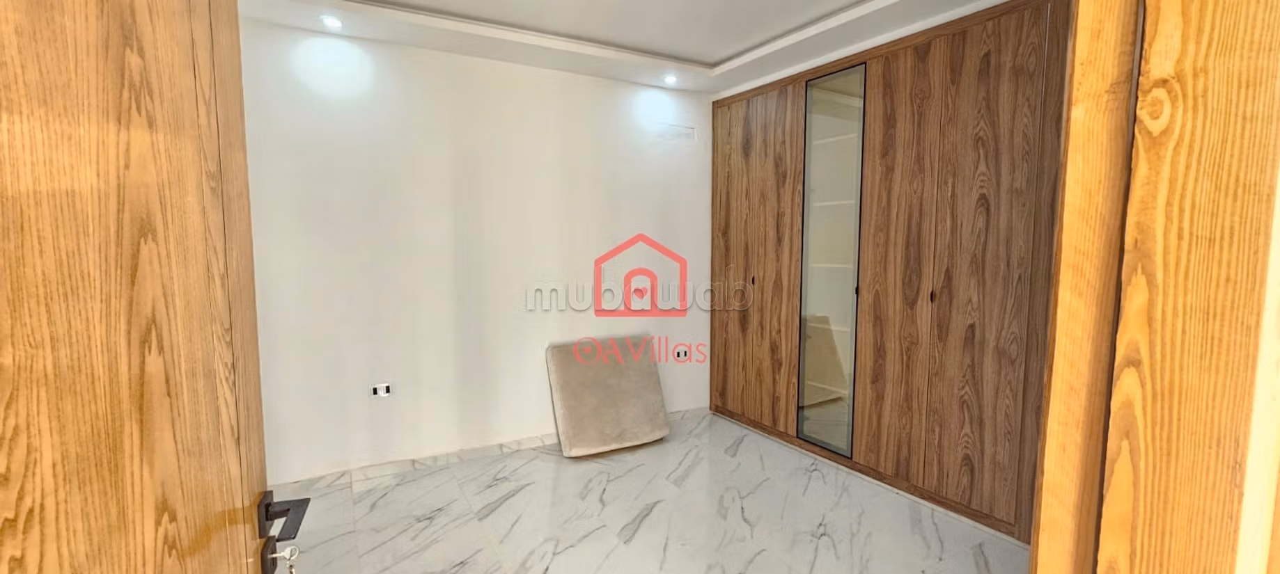 A vendre villa s4 Hammamet zone théâtre