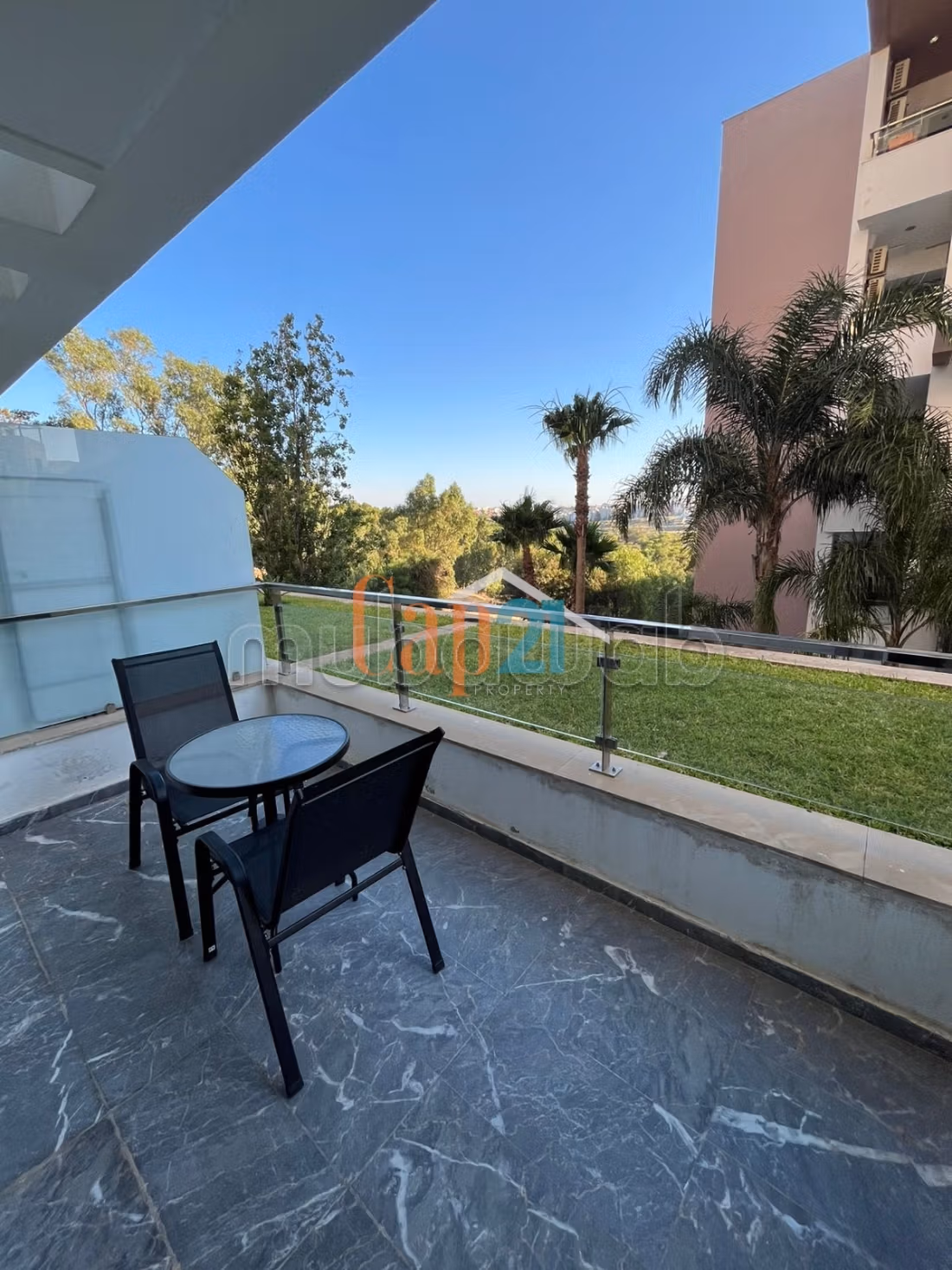 Furnished apartment with garden and pool for rent