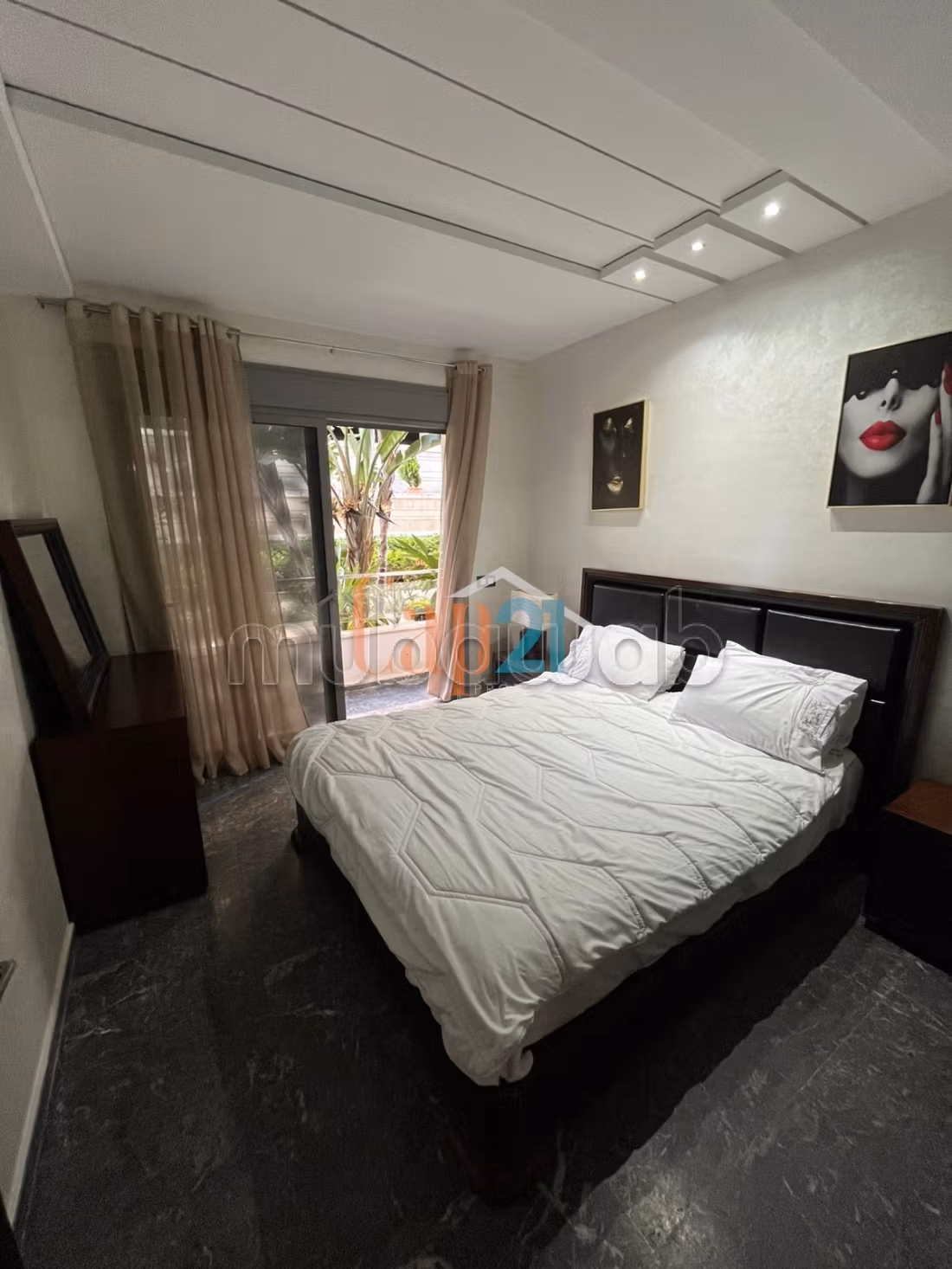 Furnished apartment with garden and pool for rent