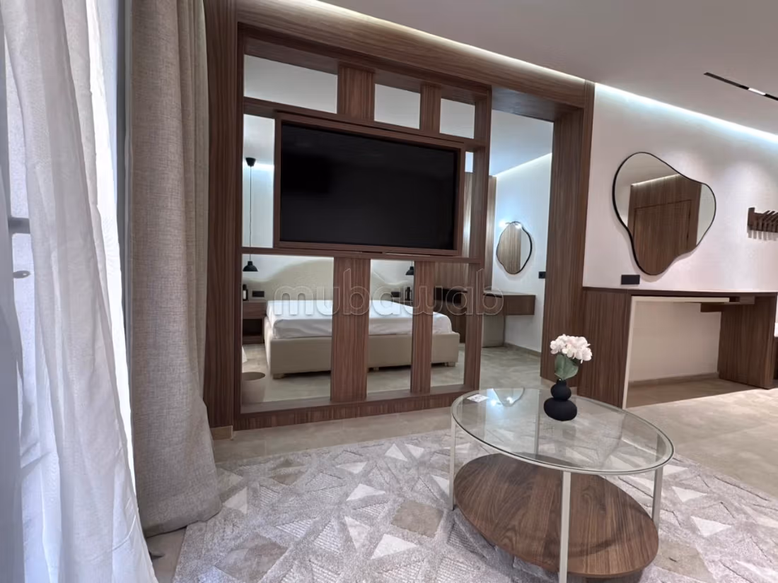 4 studio à vendre à Victor Hugo — 6