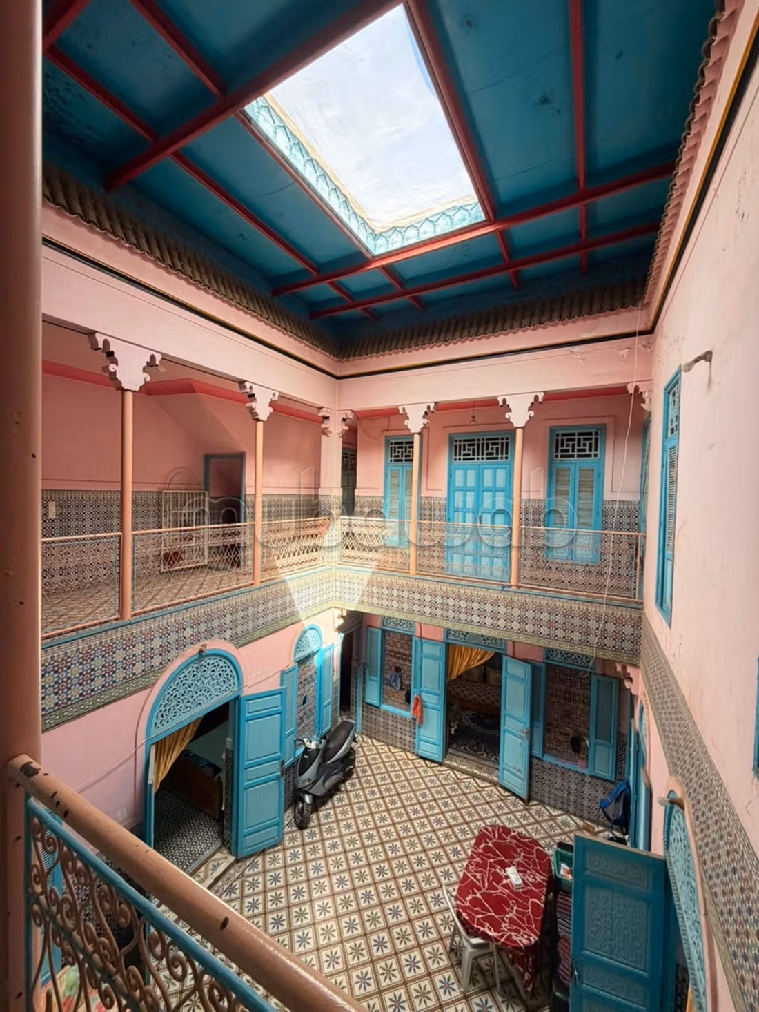 Riad titré 151 m², 8 chambres, terrasse vue Médina