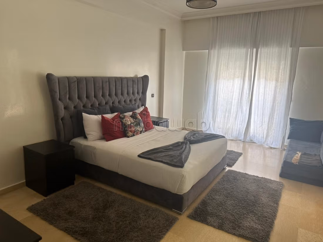 Appartement Meublé Quartier Racine — 5