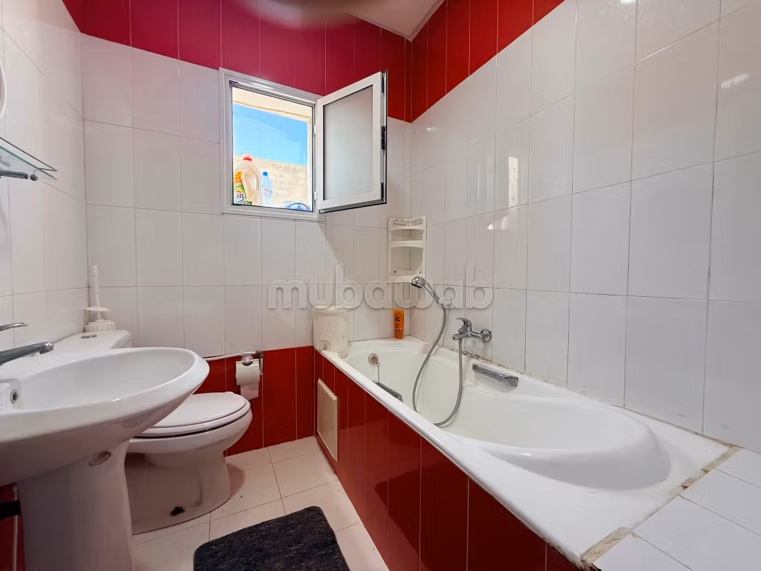 Etage de villa S3 meublé à louer à sahloul