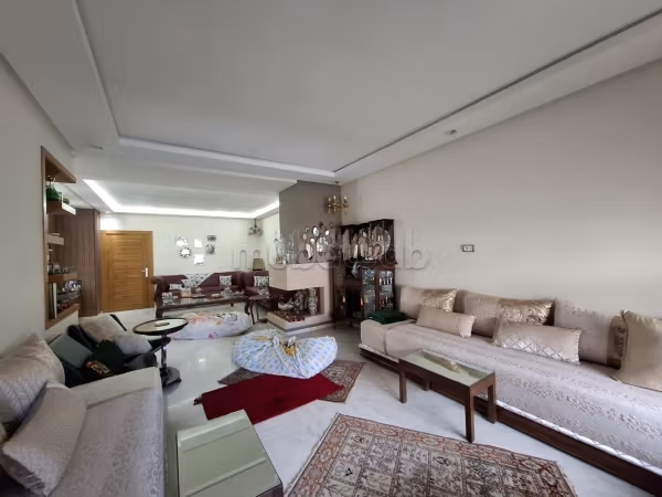 For sale - superb apartment in California