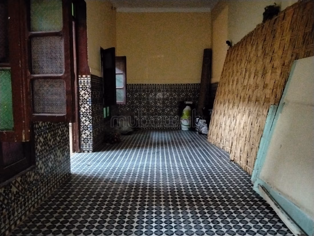 Très beau riad à vendre à Ben Saleh. 
Surface de 107 m²