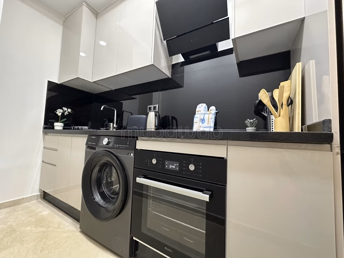 Studio Oasis 52m² arredato nuovo balcone parcheggio