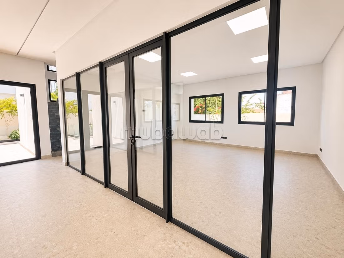 Anfa/Villa bureaux neuve 800m² Clim Jardin
