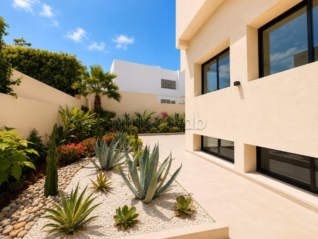 Anfa/Villa bureaux neuve 800m² Clim Jardin