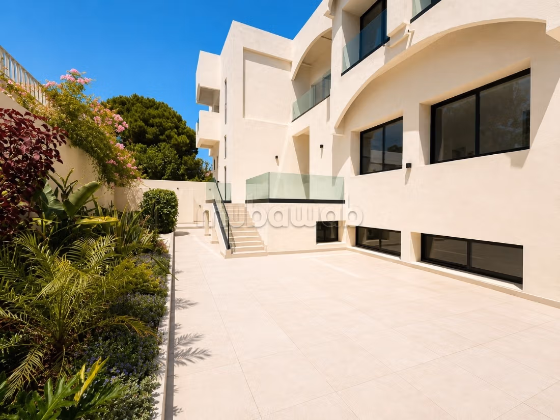 Anfa/Villa bureaux neuve 800m² Clim Jardin