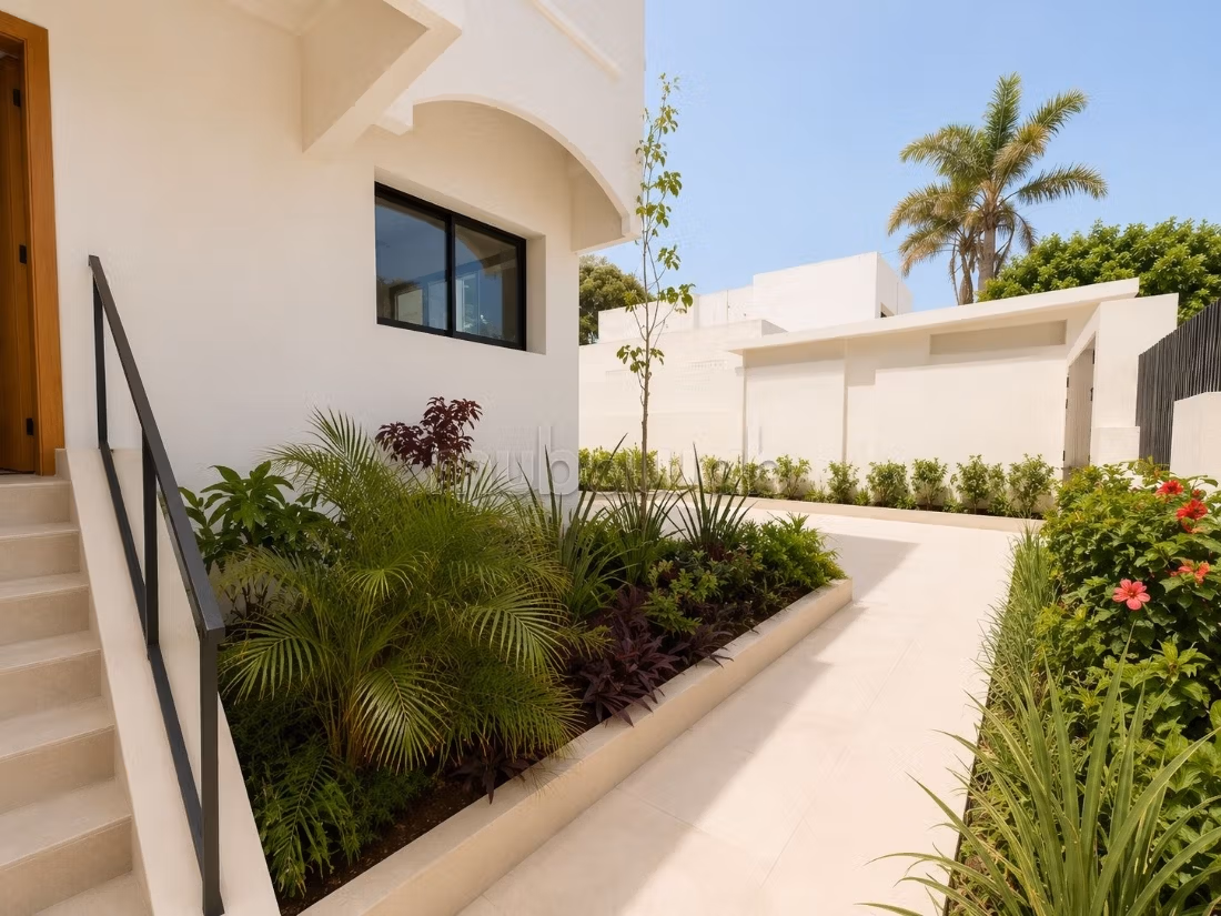 Anfa/Villa bureaux neuve 800m² Clim Jardin