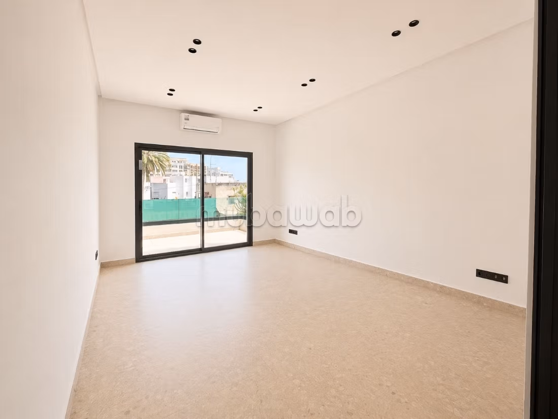 Anfa/Villa bureaux neuve 800m² Clim Jardin