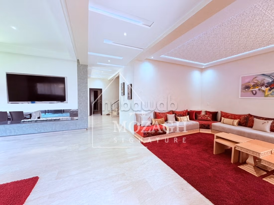Bella villa con piscina privata a Targa