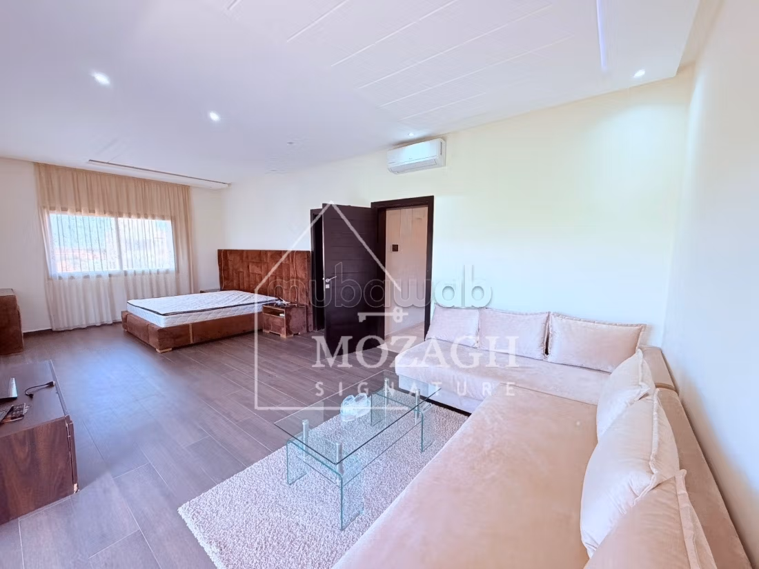 Bella villa con piscina privata a Targa