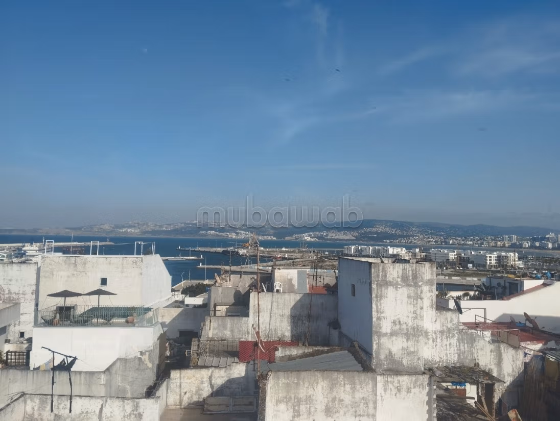Vente d'un superbe riad et titré à Médina. 
15 belles chambres. 
Superbe vue sur mer