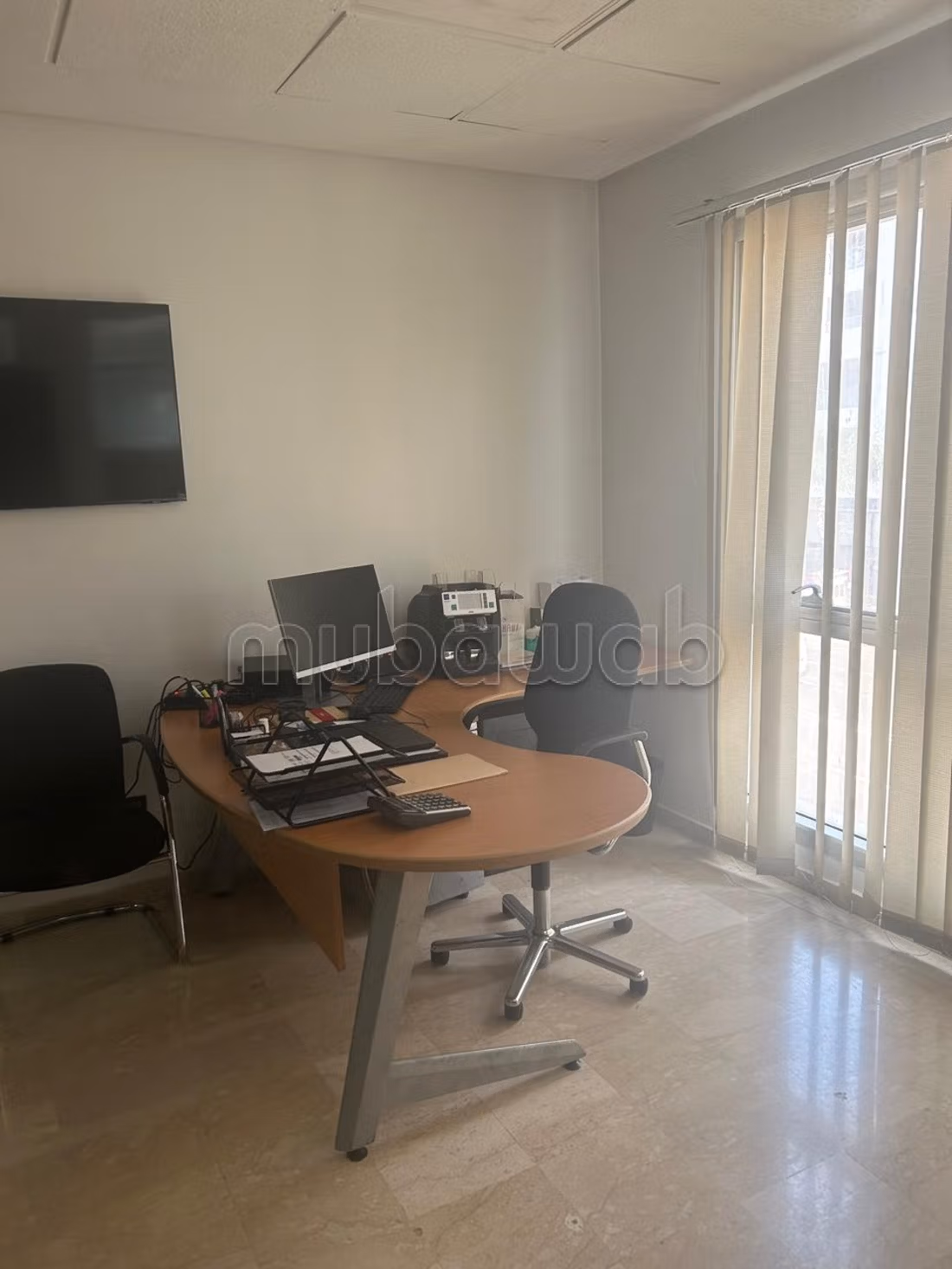 Massira El Khadra Office 90m2 For Rent New Partitioned Parking