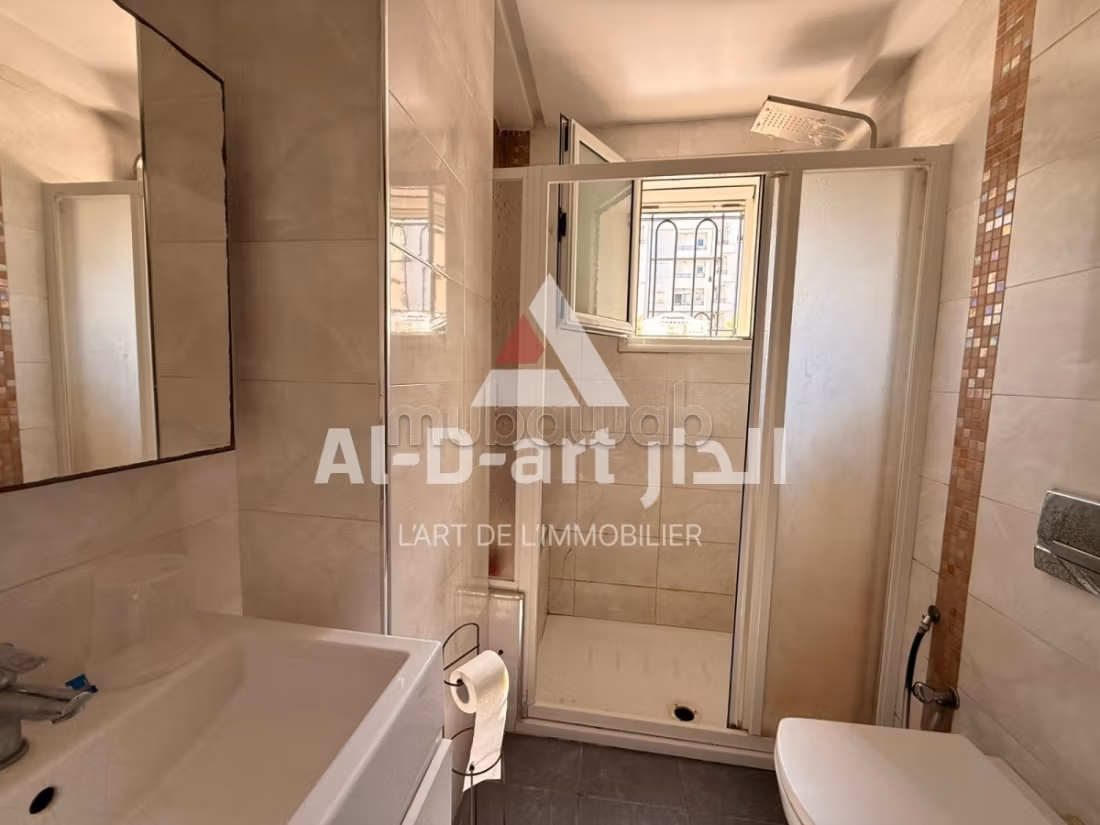 S2 con accesso a piscina comune e giardino privato