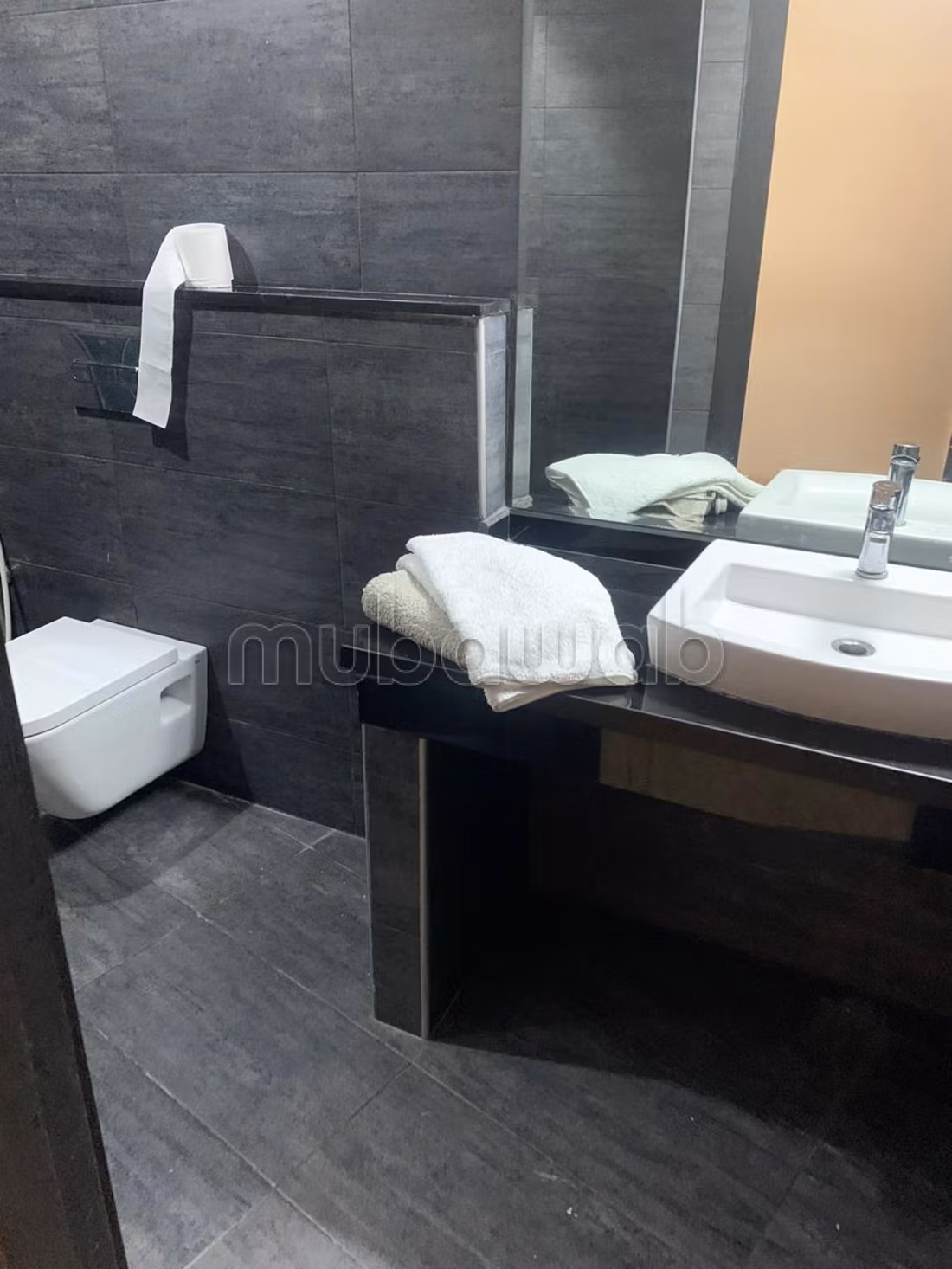 Appartamento per vacanze in affitto a Racine. 3 stanze. Parcheggio e giardino