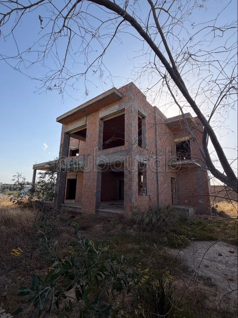 Villa Inachevée