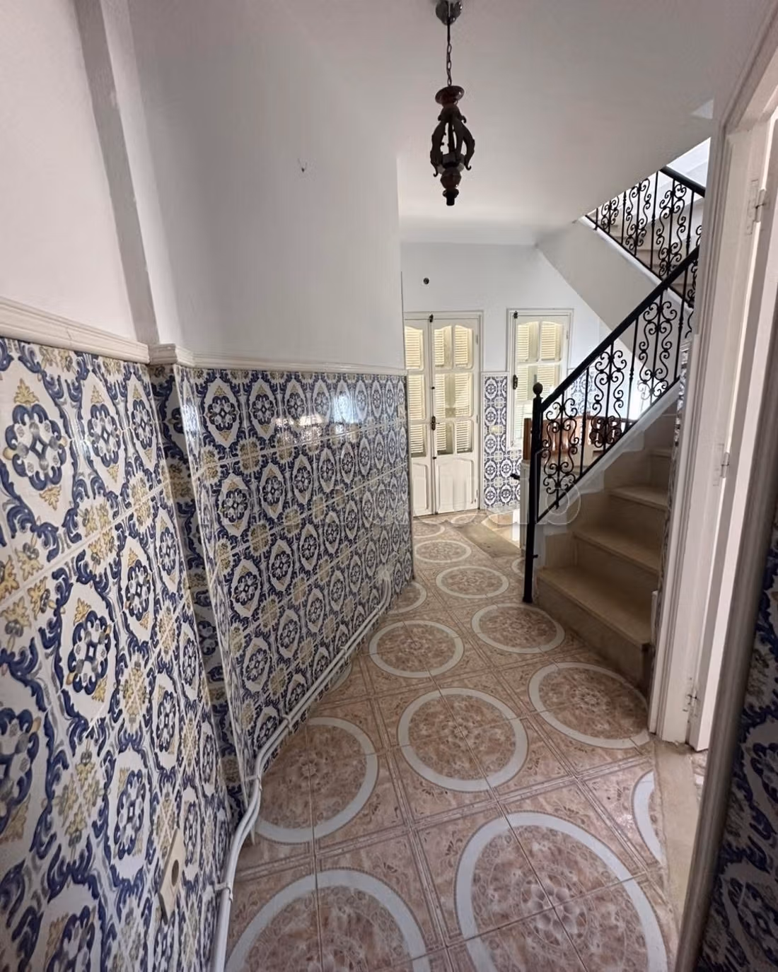 In affitto – Casa su 3 livelli ad Ain Zaghouan