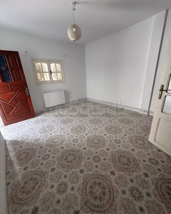 In affitto – Casa su 3 livelli ad Ain Zaghouan