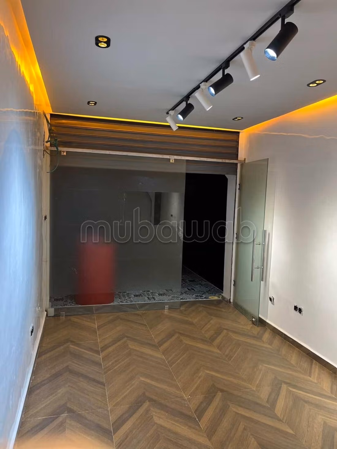 Local comercial renovado en Majorelle