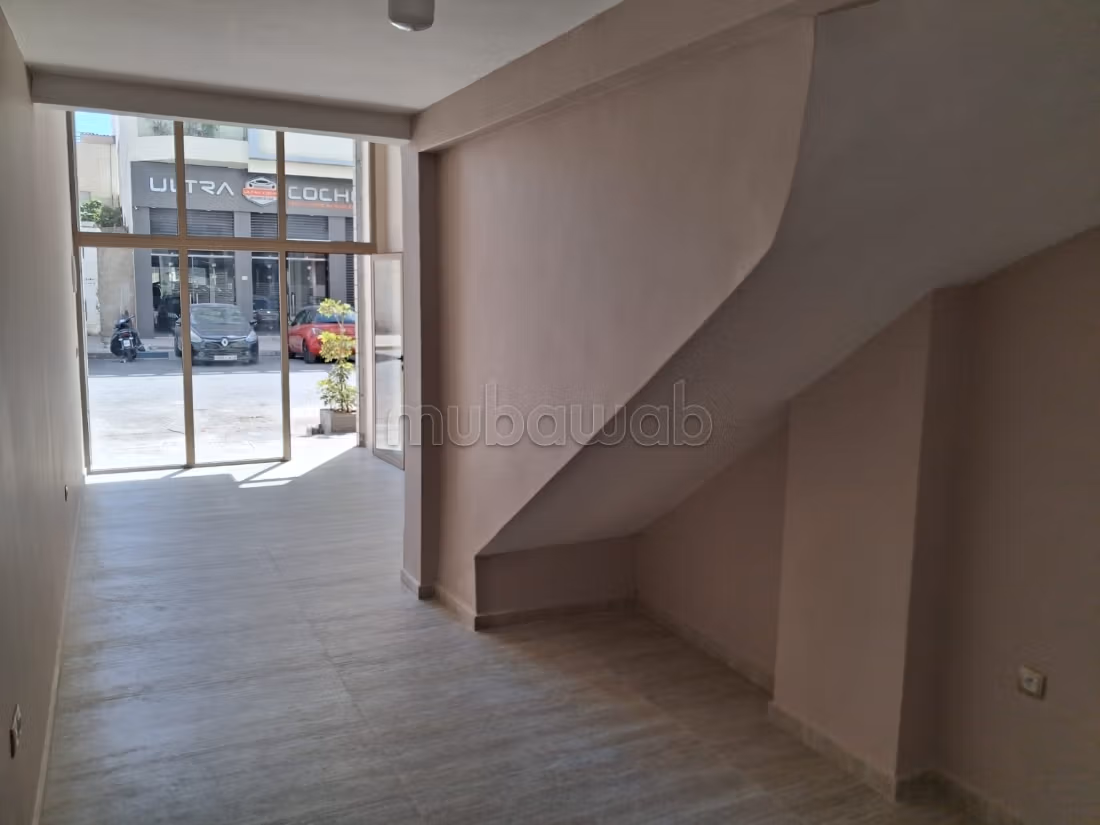 Commercial space for rent for office use