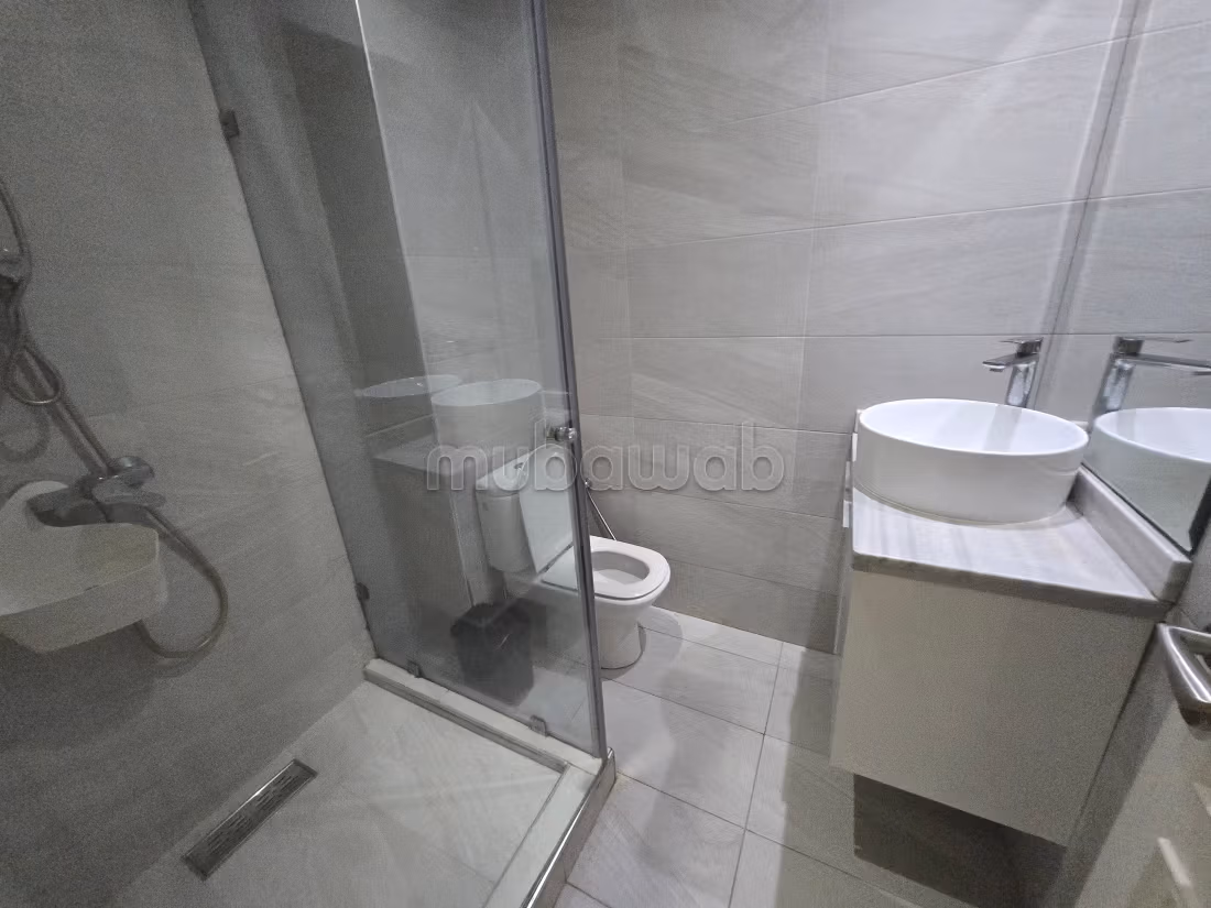 Appartement en vente à Bourgogne Est. 3 belles chambres. Bie... - More