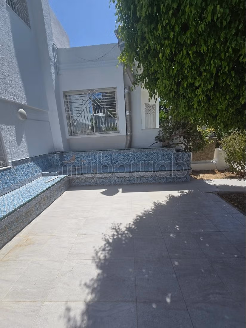 Villa de haut standing location menzah 1