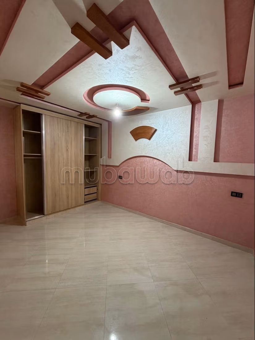 Appartement à louer à Marjan. 3 chambres. Porte solide et système de double vitrage — 5