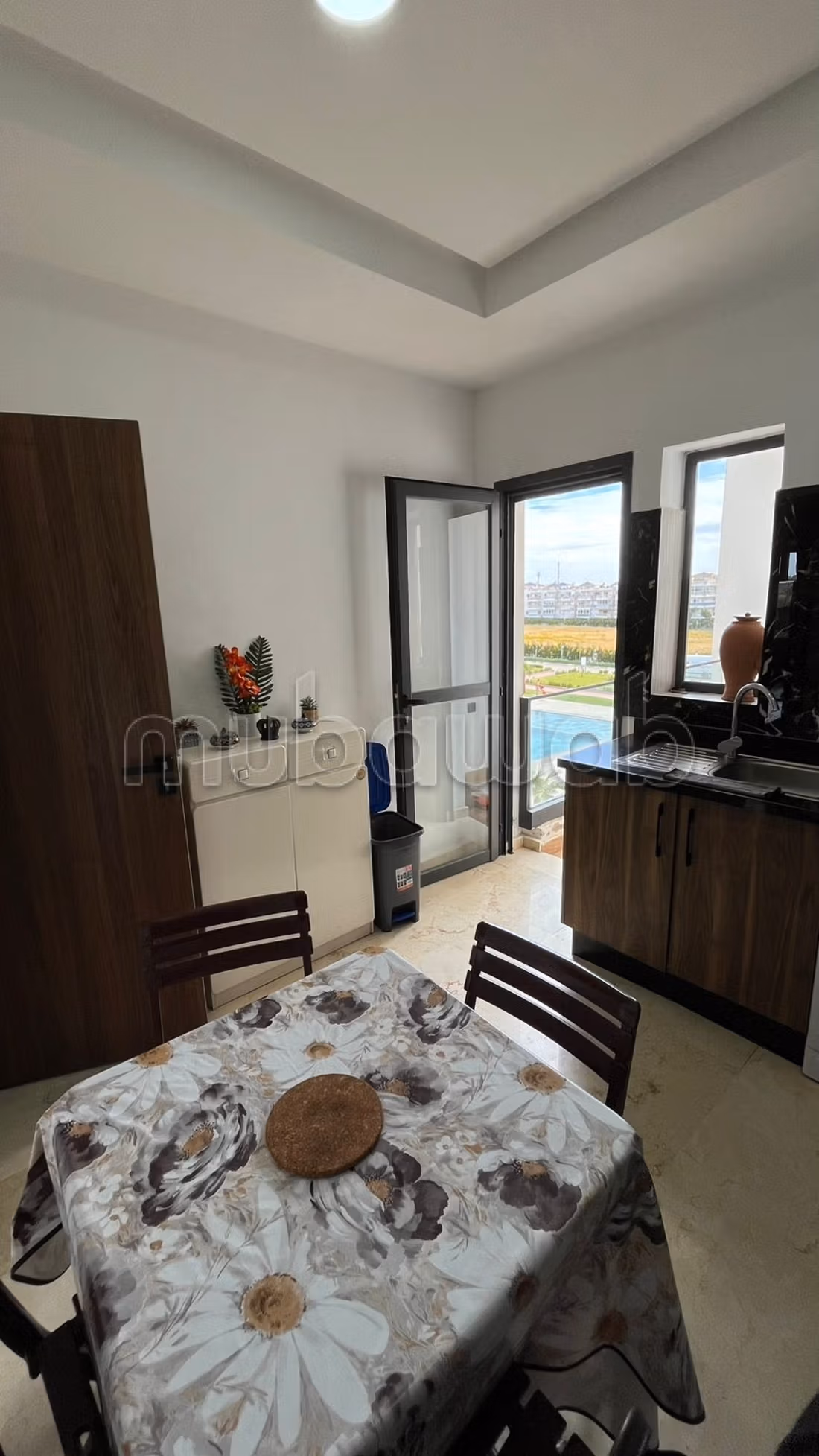 Beautiful apartment with pool view for rent
