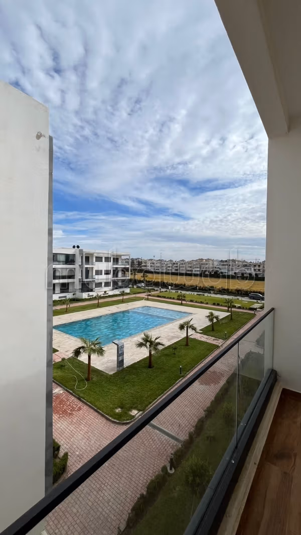 Bel appartement vue sur piscine a louer