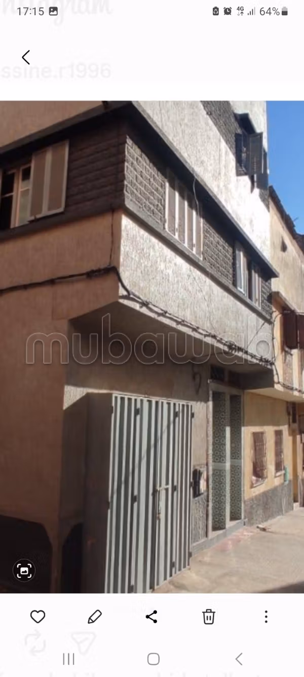 Très belle maison en vente à El Bradaa. 
6 pièces confortables