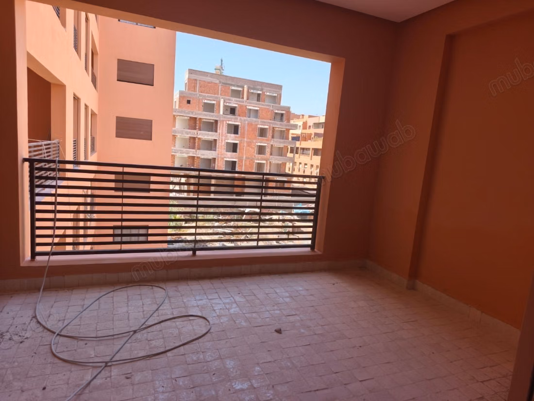Centre Gueliz, studios in the finishing phase deliverable in 2 months, with a shared pool, parking space in the residence