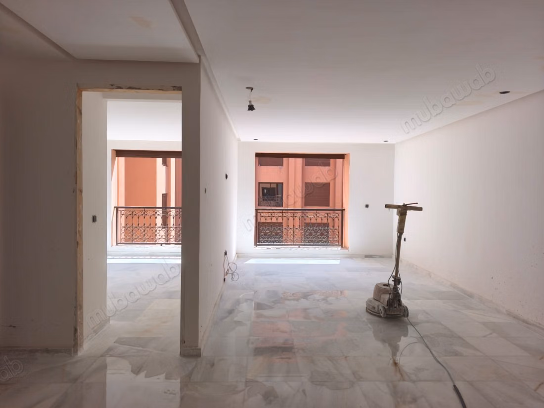 Centre Gueliz, studios in the finishing phase deliverable in 2 months, with a shared pool, parking space in the residence