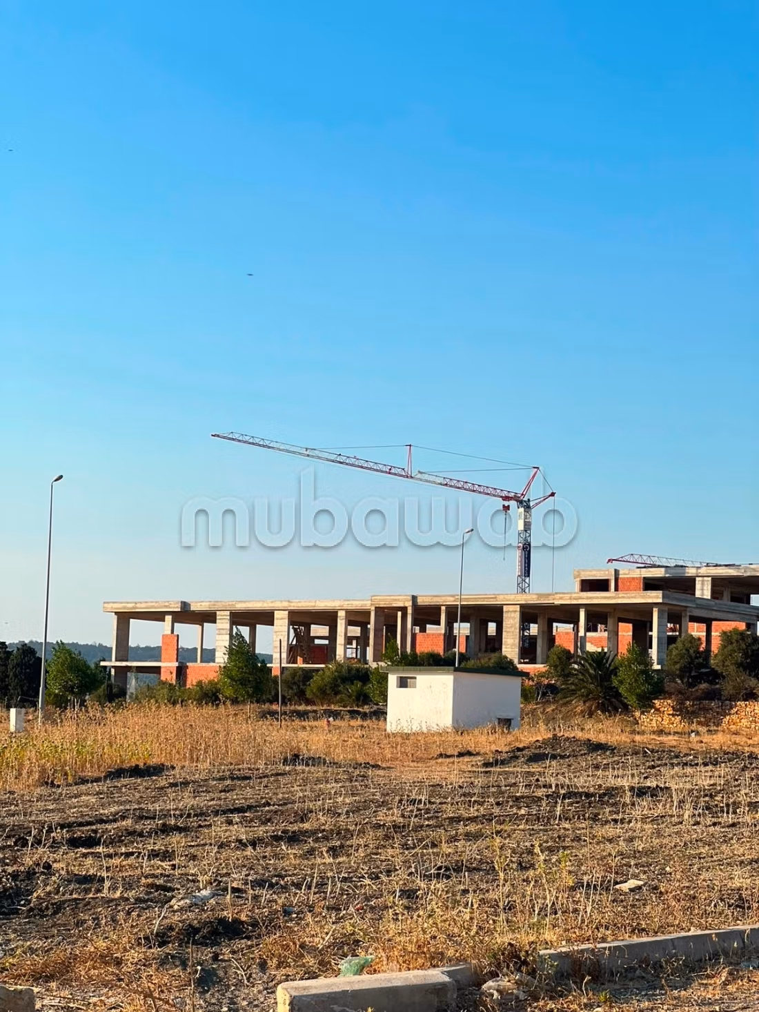 Grond te koop langs de nationale weg in Asilah. Oppervlakte 2034 m²