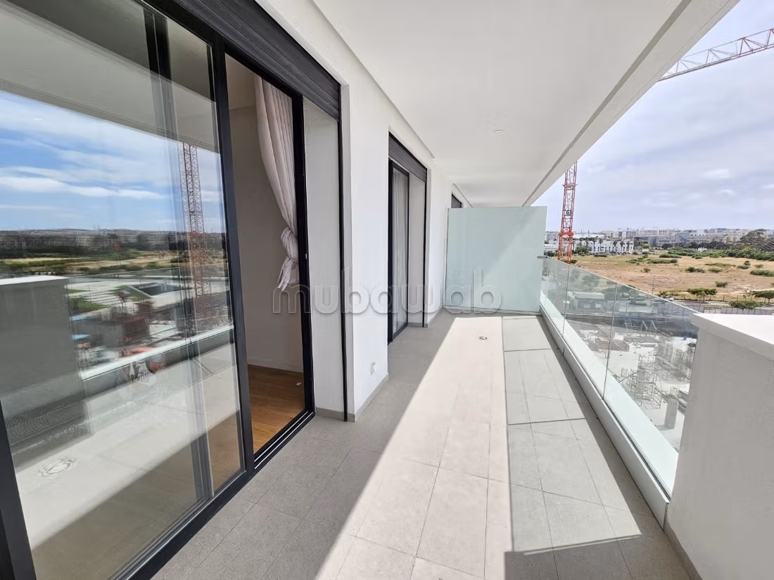 Appartement à louer à Casablanca Finance City. 1 belle chambre. Espace de rangement spacieux — 4