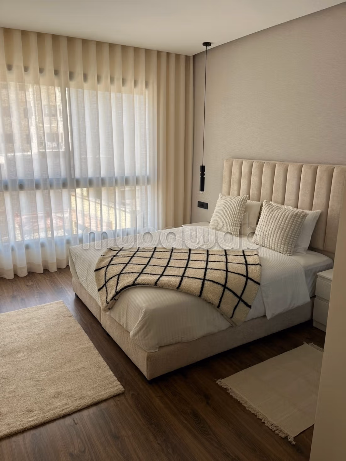 Trouvez un appartement à louer à Les Hôpitaux. 1 Chambre. Bien décoré