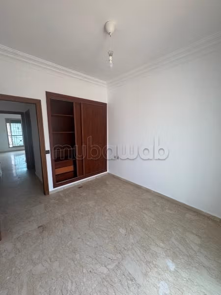 Appartements te huur in Racine. Totale oppervlakte 75 m². Terras en lift