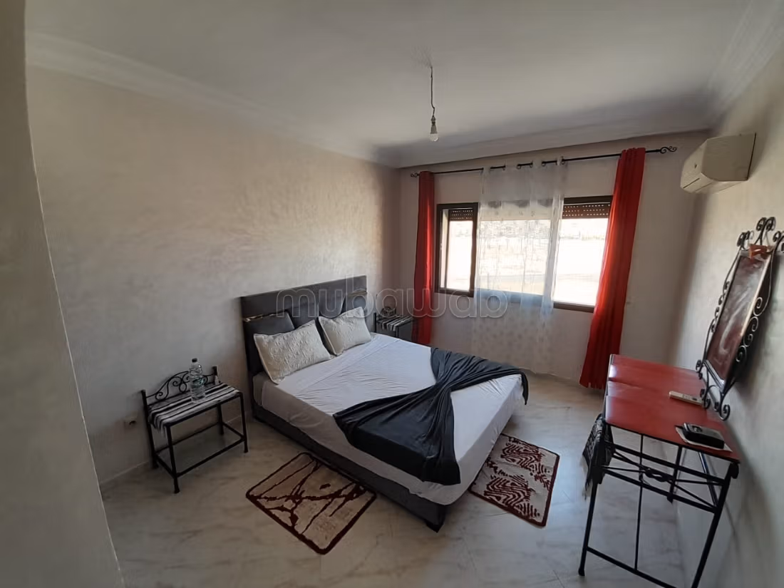 Gemeubileerd appartement met 2 slaapkamers in een beveiligd verblijf