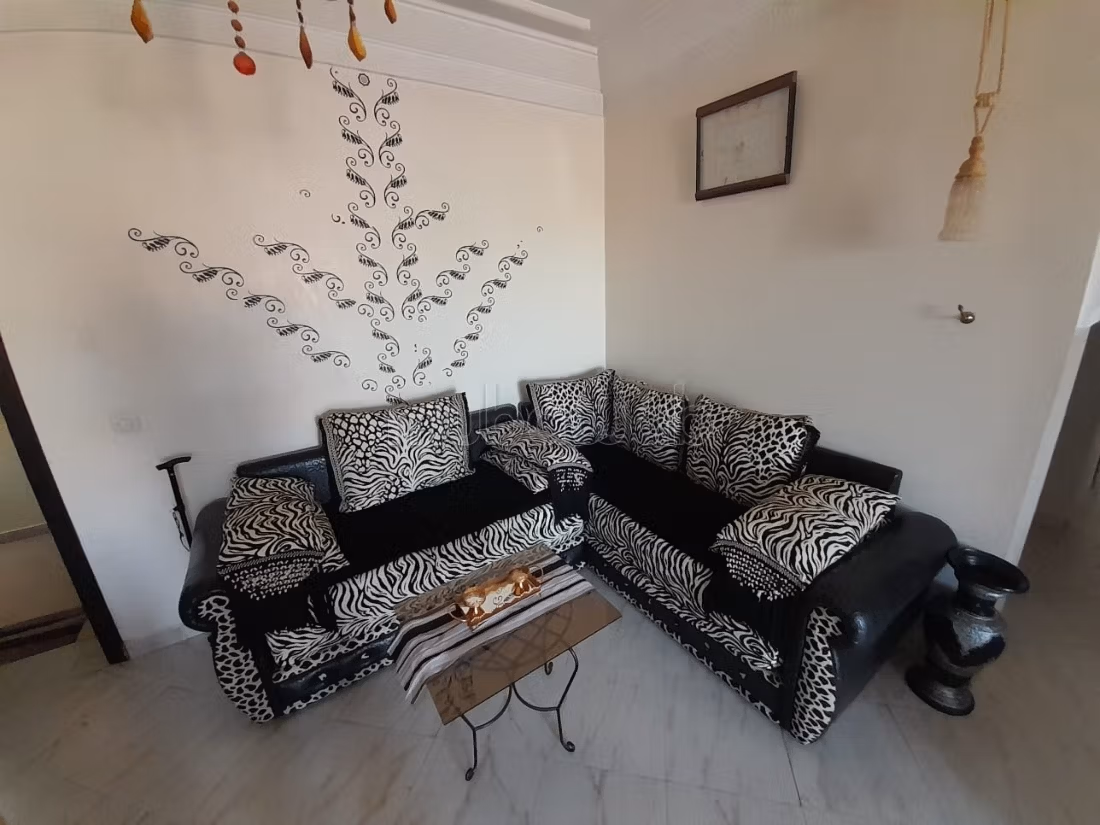 Gemeubileerd appartement met 2 slaapkamers in een beveiligd verblijf