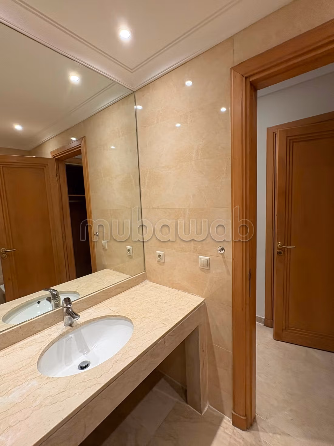 Bel appartamento in affitto a MAARIF EXTENSION