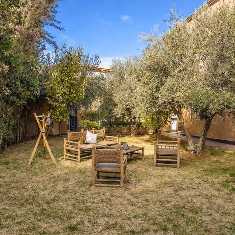 Villa a la Venta de 994.0 m² en Marrakech, Ruta de L'Ourika Sidi Abdellah Ghiat