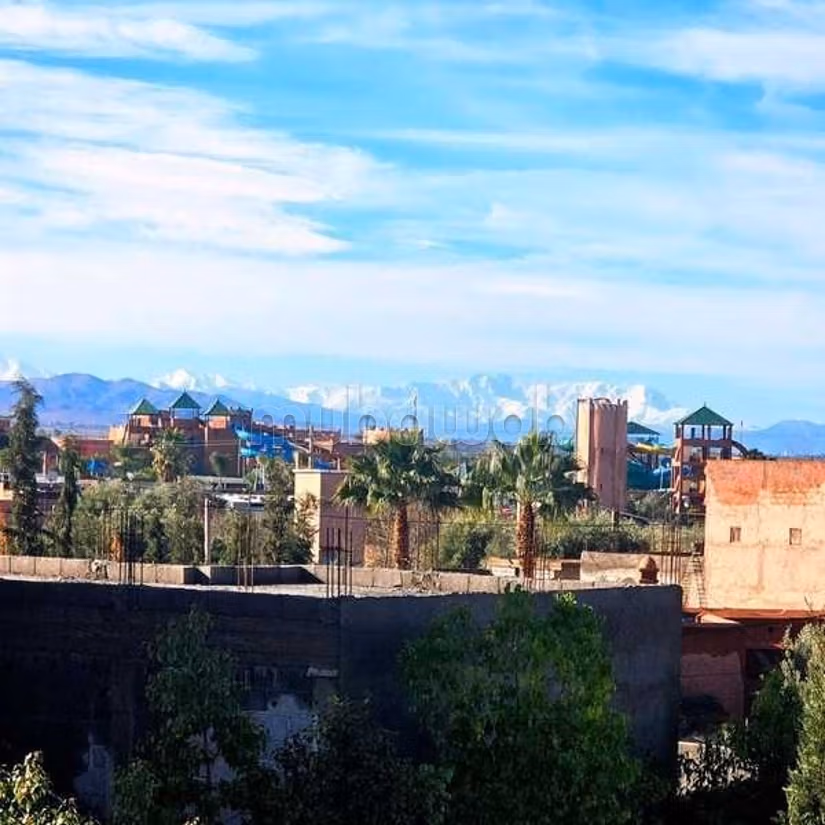 Villa a la Venta de 994.0 m² en Marrakech, Ruta de L'Ourika Sidi Abdellah Ghiat