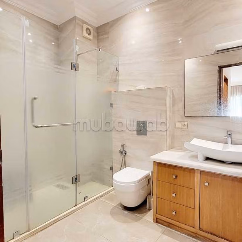 Appartement à Louer de 200.0 m² à Casablanca, Palmier Maarif