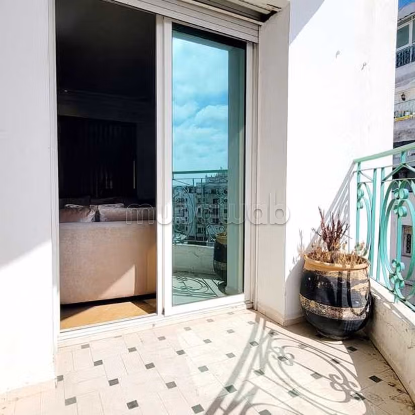 Appartement à Louer de 200.0 m² à Casablanca, Palmier Maarif