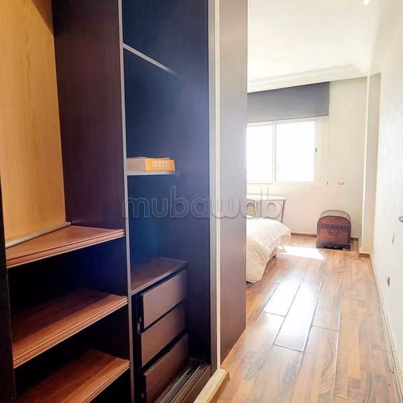 Appartement à Louer de 200.0 m² à Casablanca, Palmier Maarif