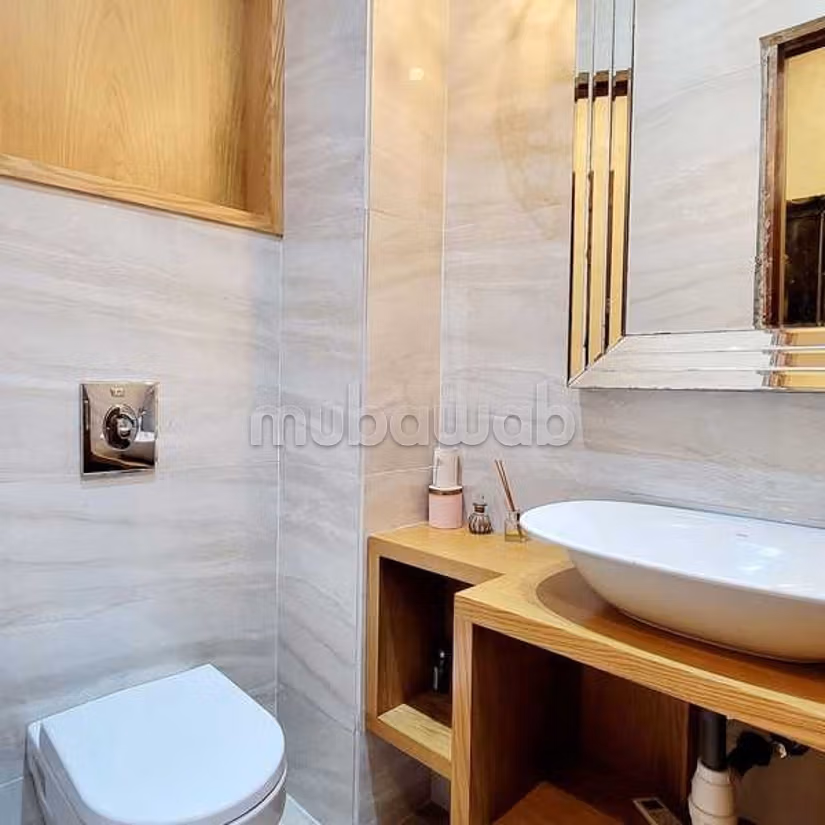 Appartement à Louer de 200.0 m² à Casablanca, Palmier Maarif