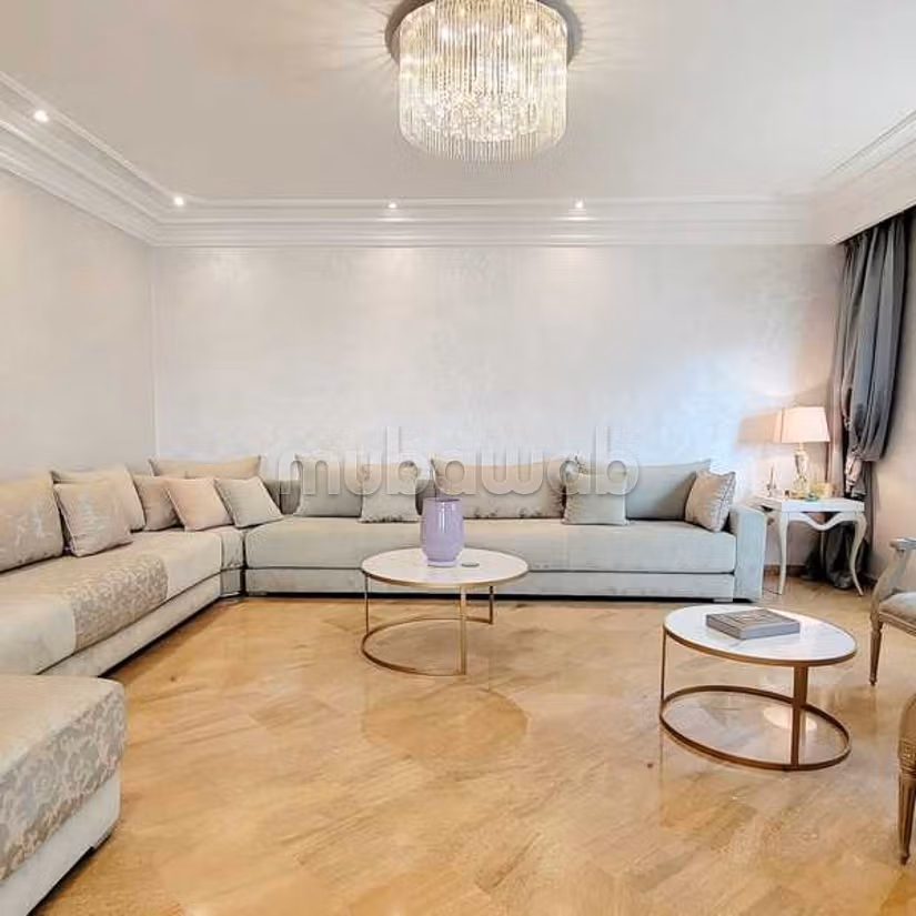 Appartement à Louer de 200.0 m² à Casablanca, Palmier Maarif