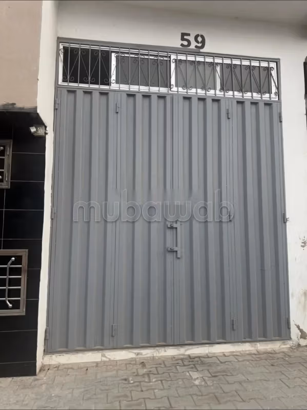 Commercial space 118m² Burgundy