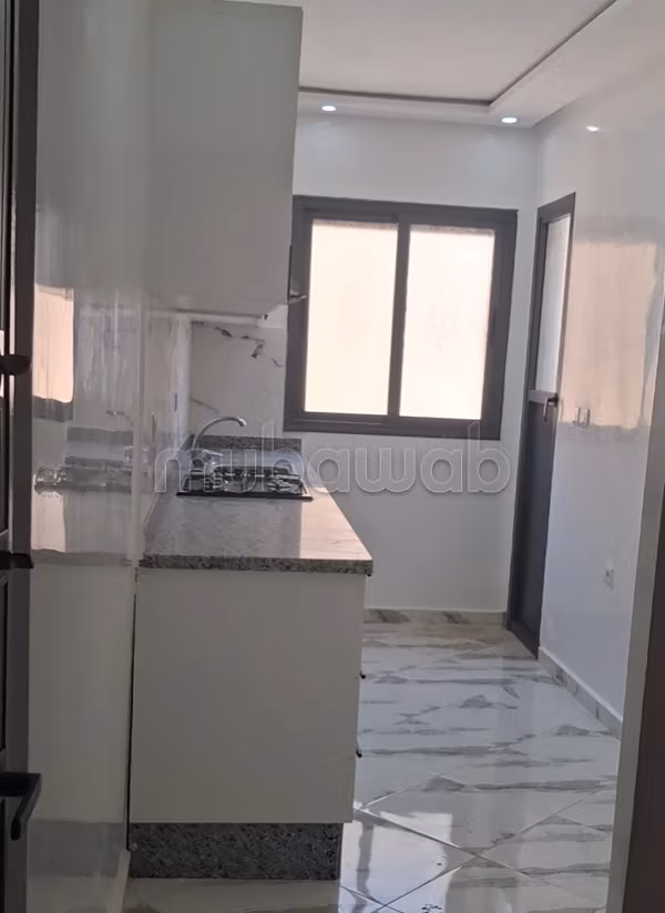 Apartamento de 64 m2 a la venta en Deroua Najma Bayda